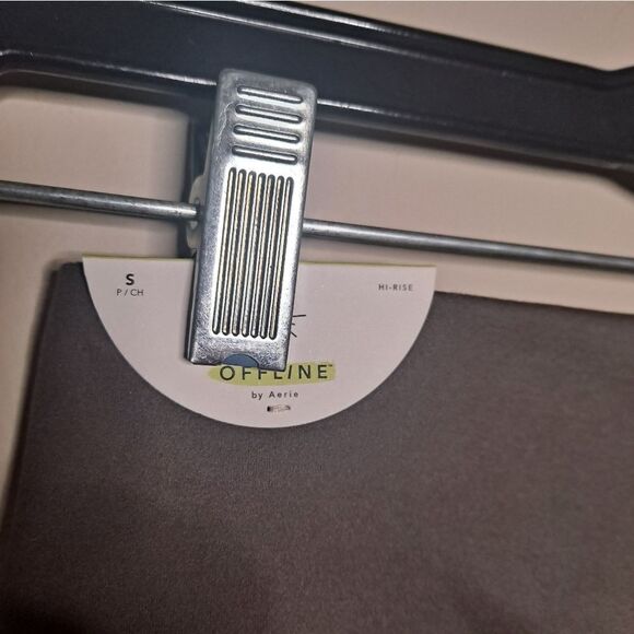 Aerie OFFLINE Hugger High Waist Camo Leggings. New with tags. - Picture 9 of 9